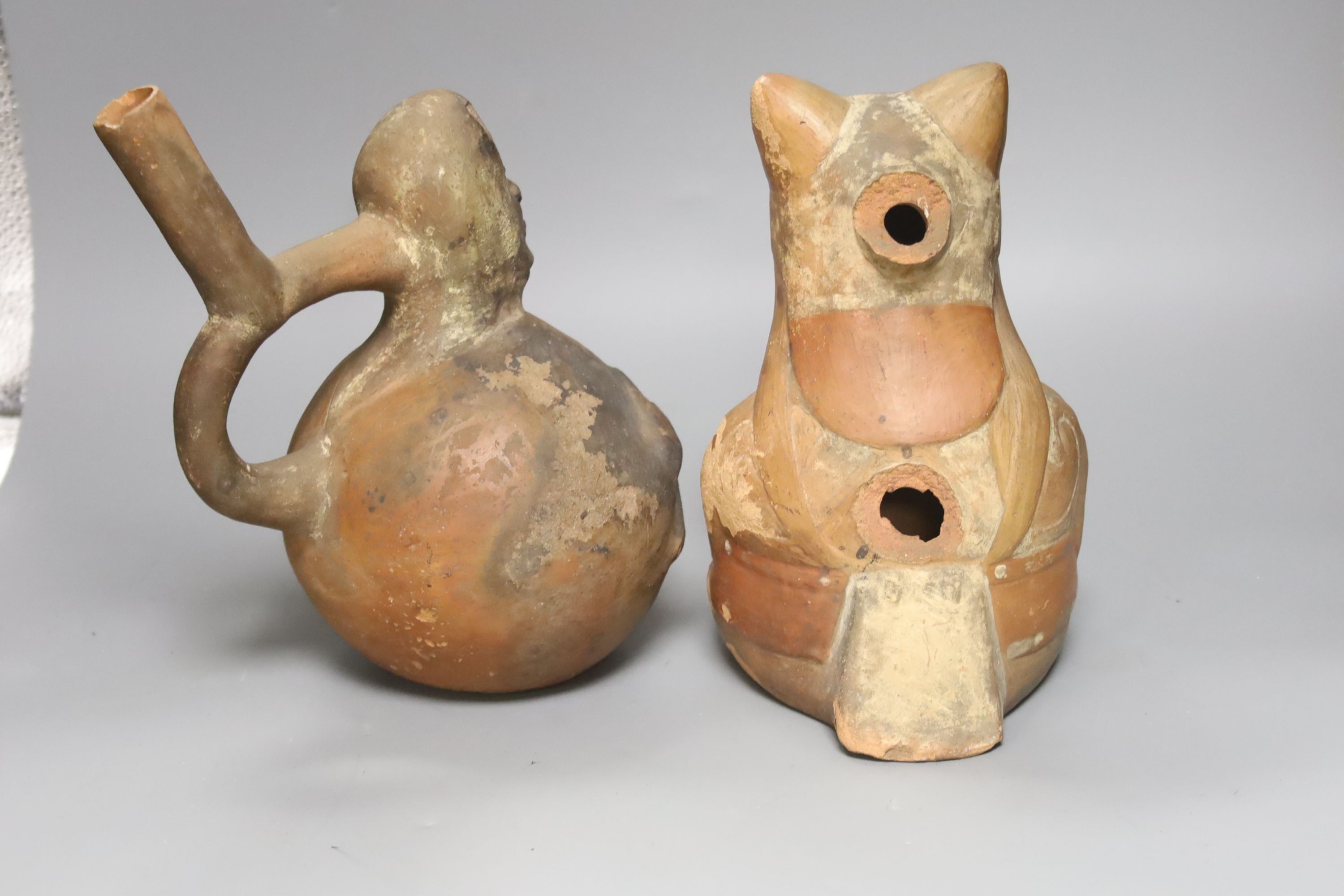 Two Peruvian pots, tallest 22cm, with an old letter from the British Museum relating to these items